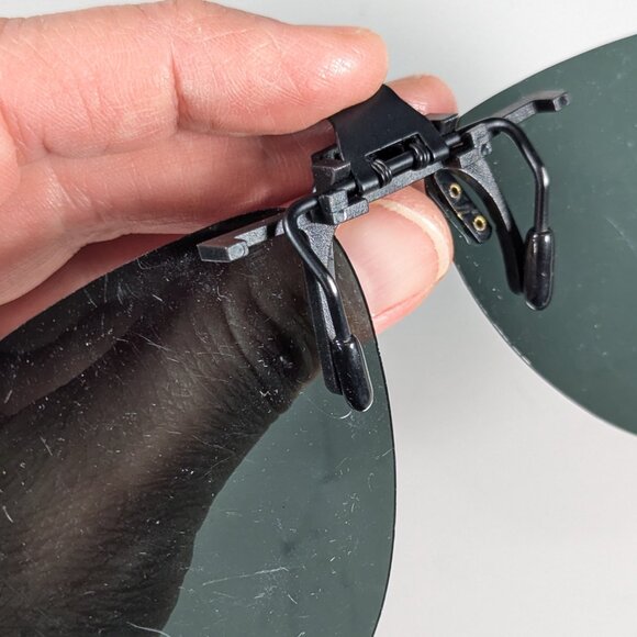 Vintage Aviator sun shade clip-on sunglasses fronts - Picture 4 of 10